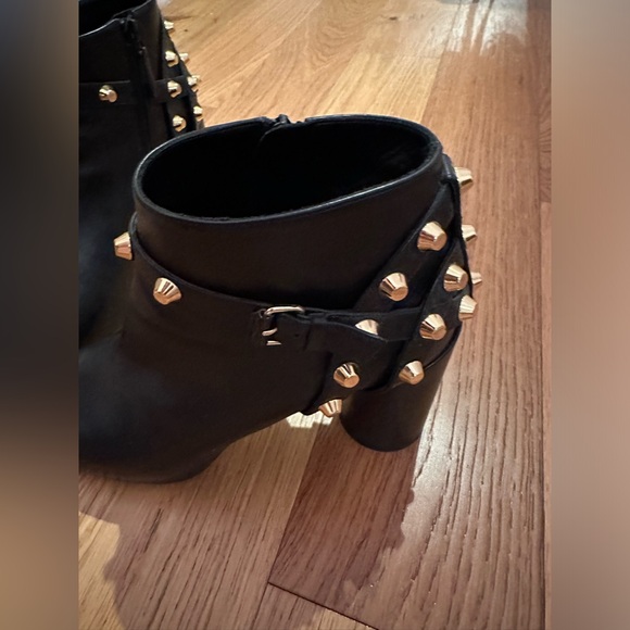 BALENCIAGA Studded Moto Boots - 39.5C - Picture 3 of 7